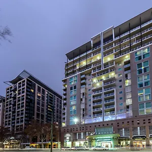 Oaks Embassy Aparthotel